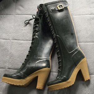 ✨RARE✨ Hunter Lapins Dark Green 4” Heel Lace Up